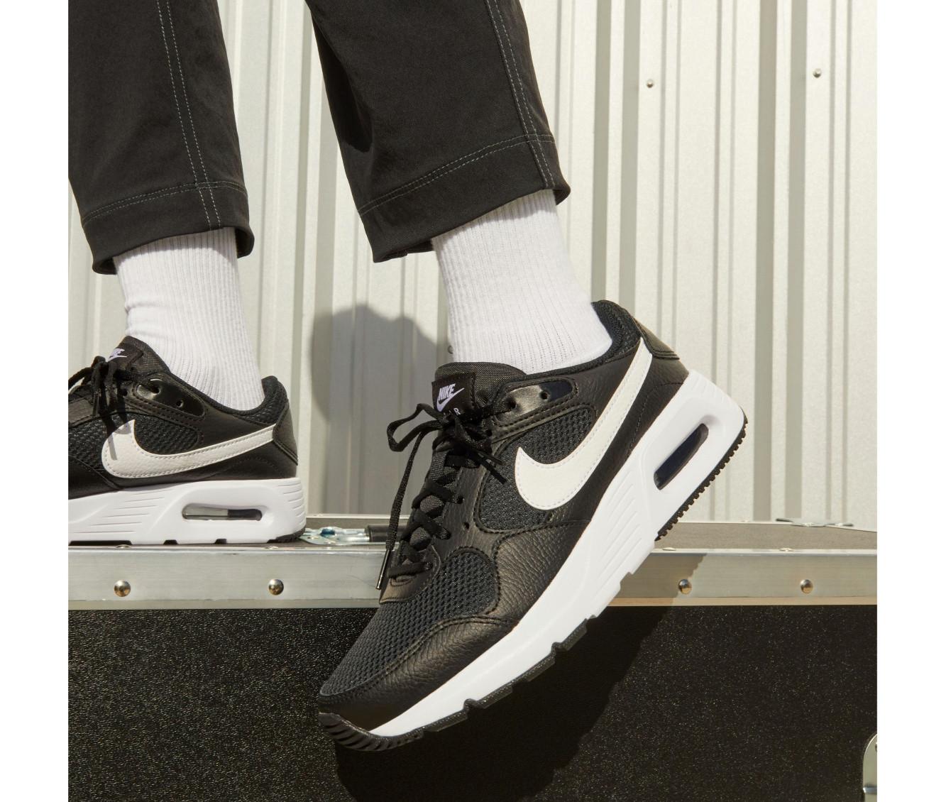 womens nike air max black and grey