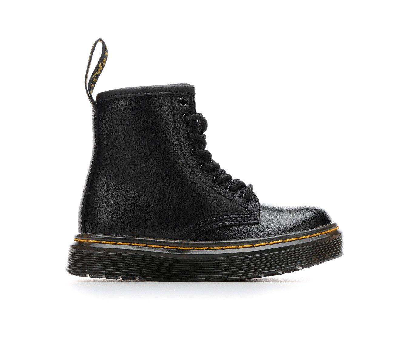 dr martens pull on boots