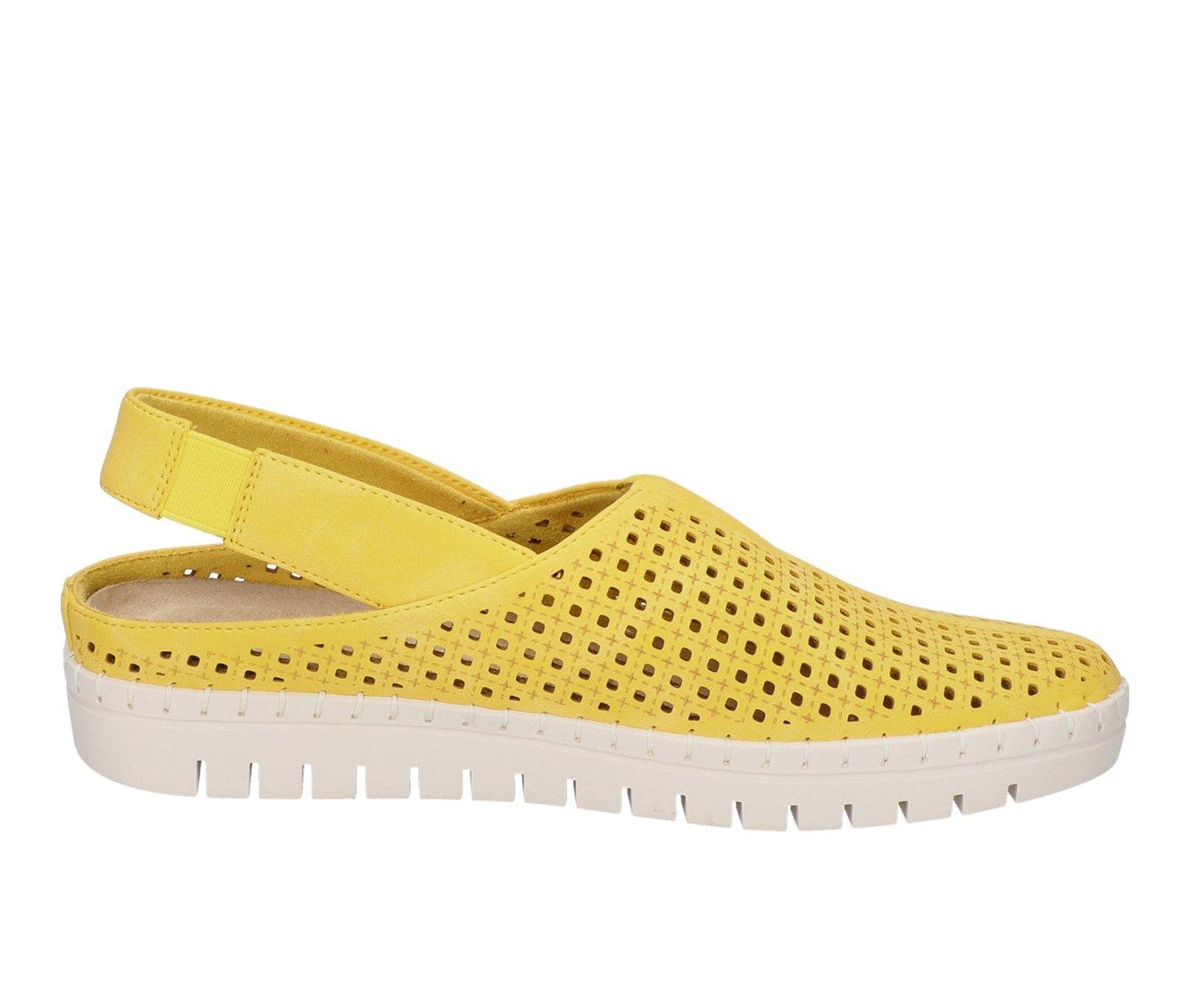 Women's Easy Street SoFresh Slip-On Sneakers