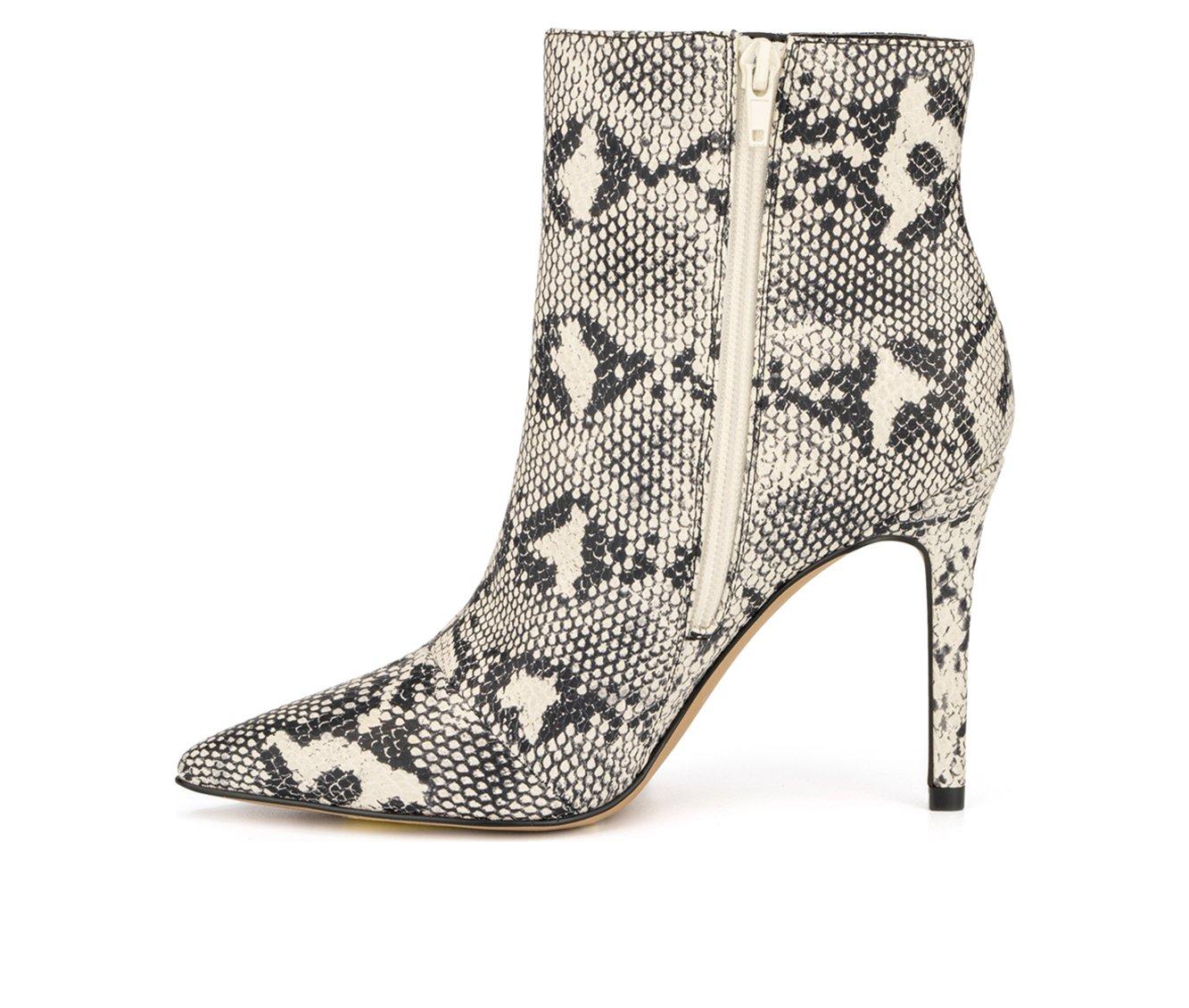 Women's New York and Company Carmen Booties