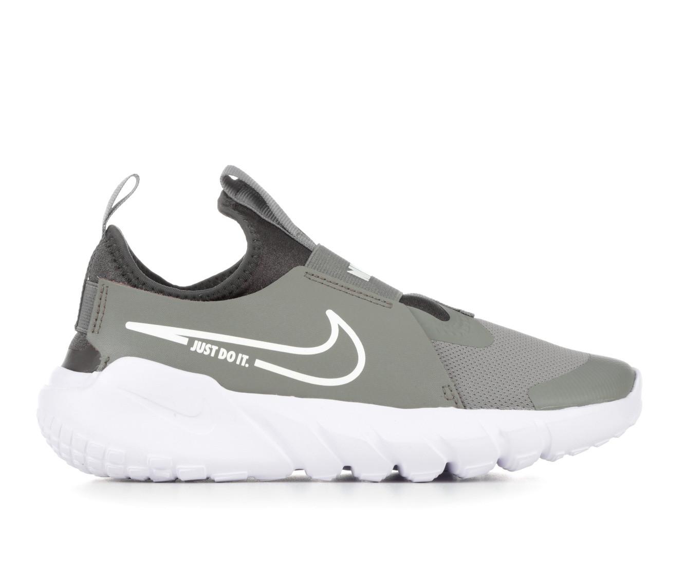 Boys nike store slip on