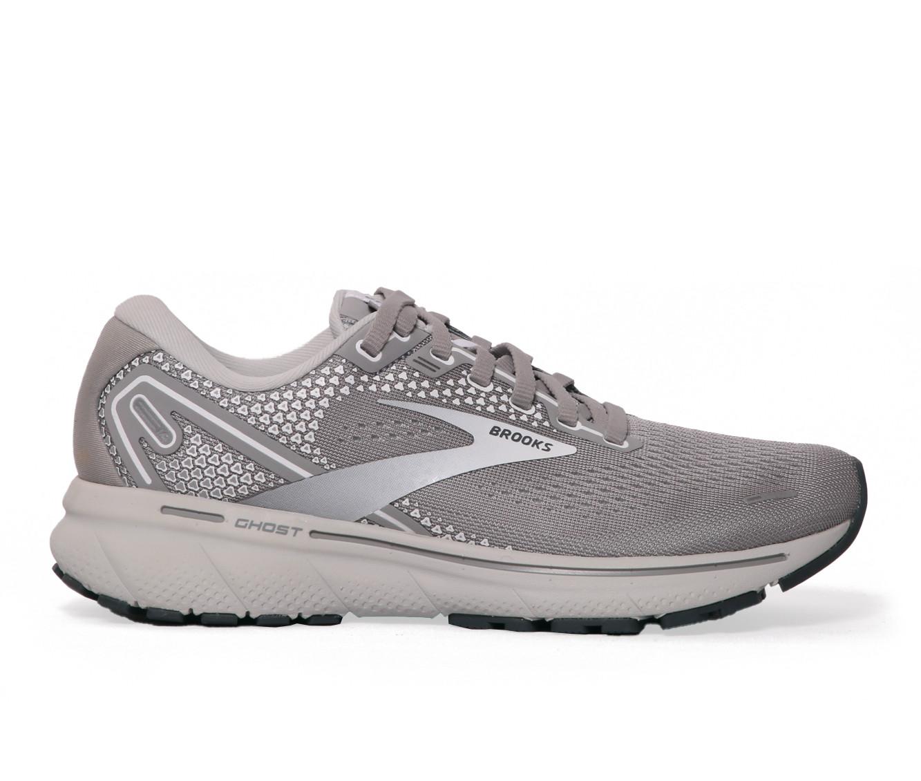 Does Shoe Carnival Carry Brooks?