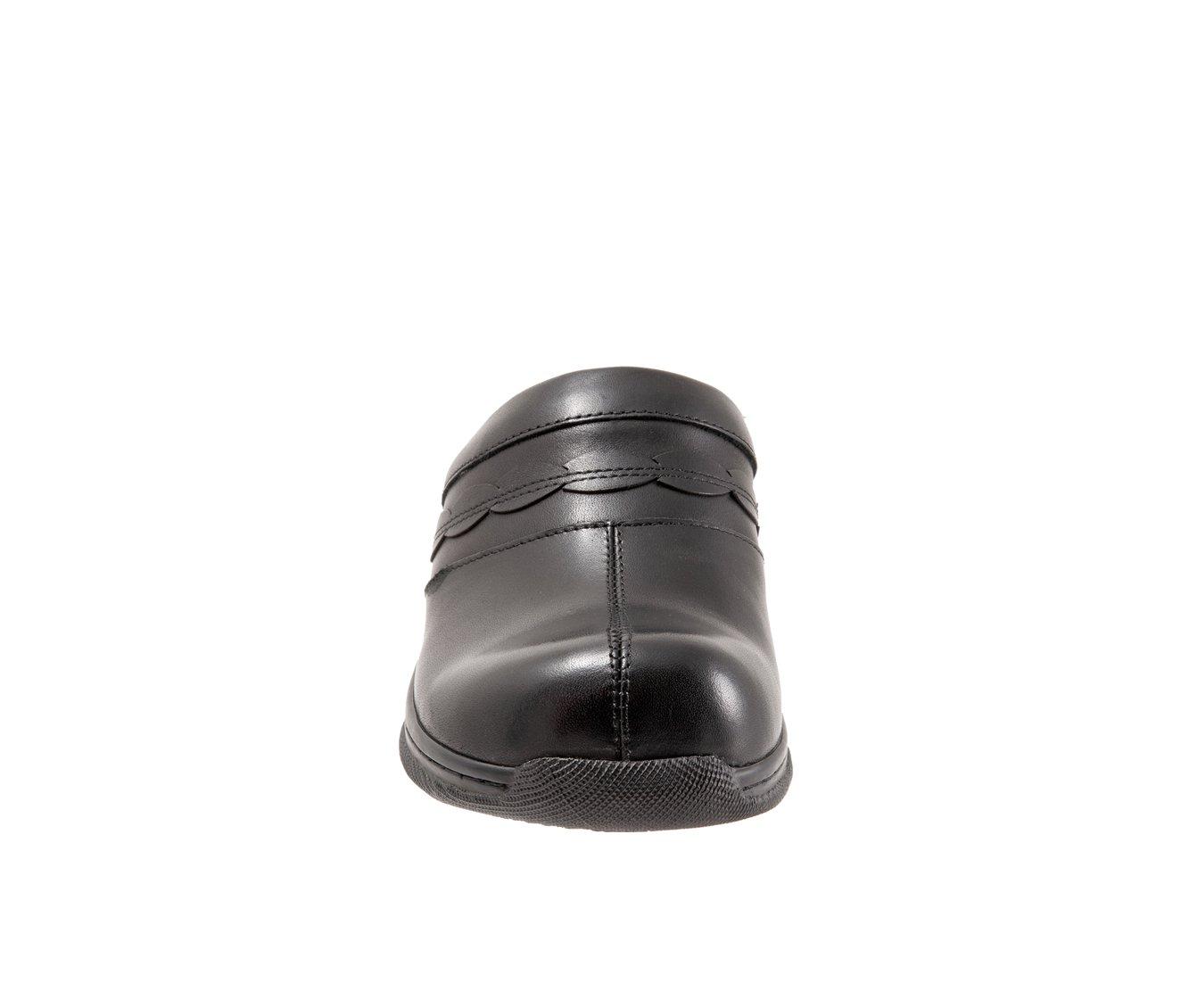Women's Softwalk Amber Heeled Clogs