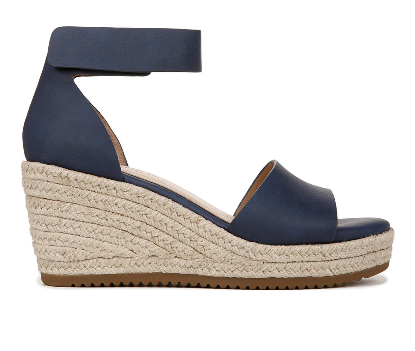 Naturalizer courtney wedge on sale pump