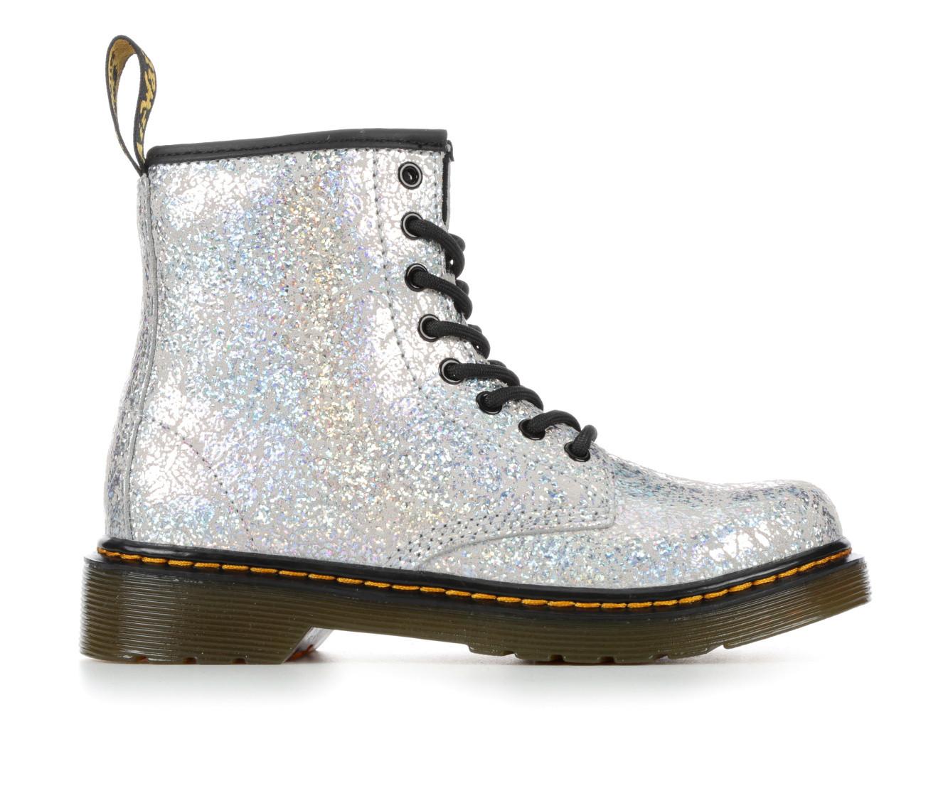 Doc martens 2025 shoe carnival