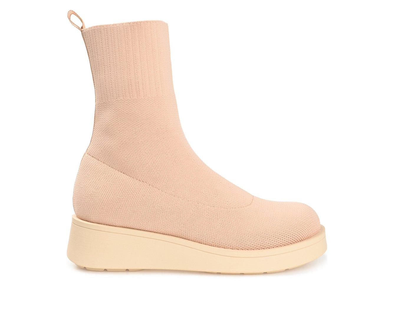 Women's Journee Collection Ebby Booties