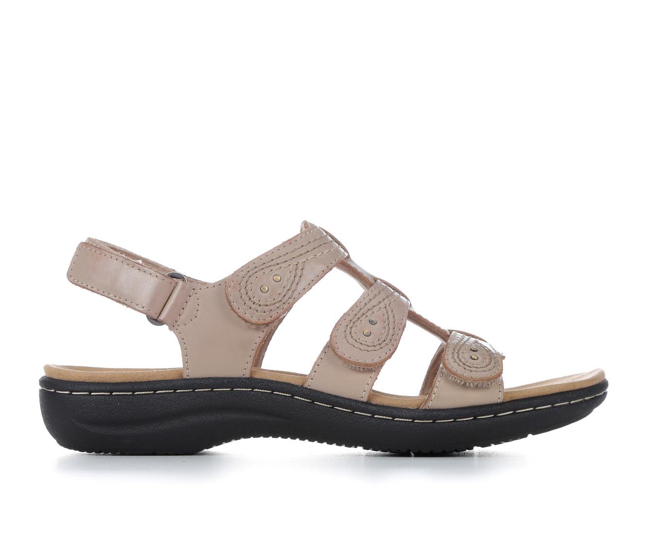 Soveværelse At hoppe Direkte Clarks Women's Sandals, Flip Flops, & Walking Shoes | Shoe Carnival