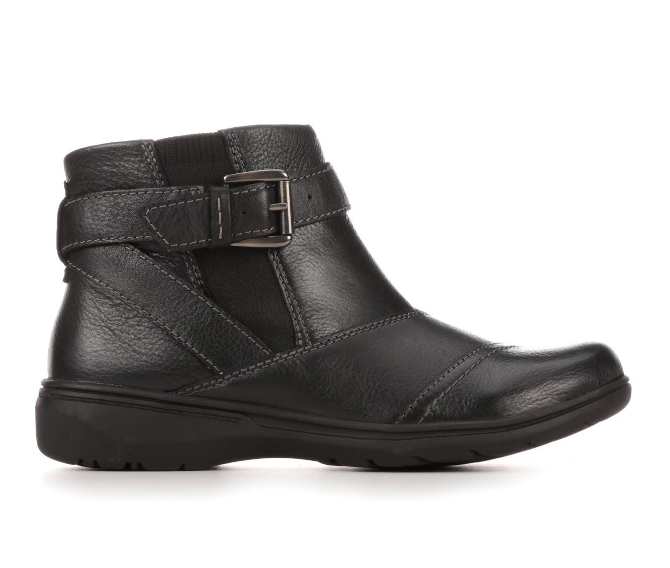 Clarks wide outlet booties