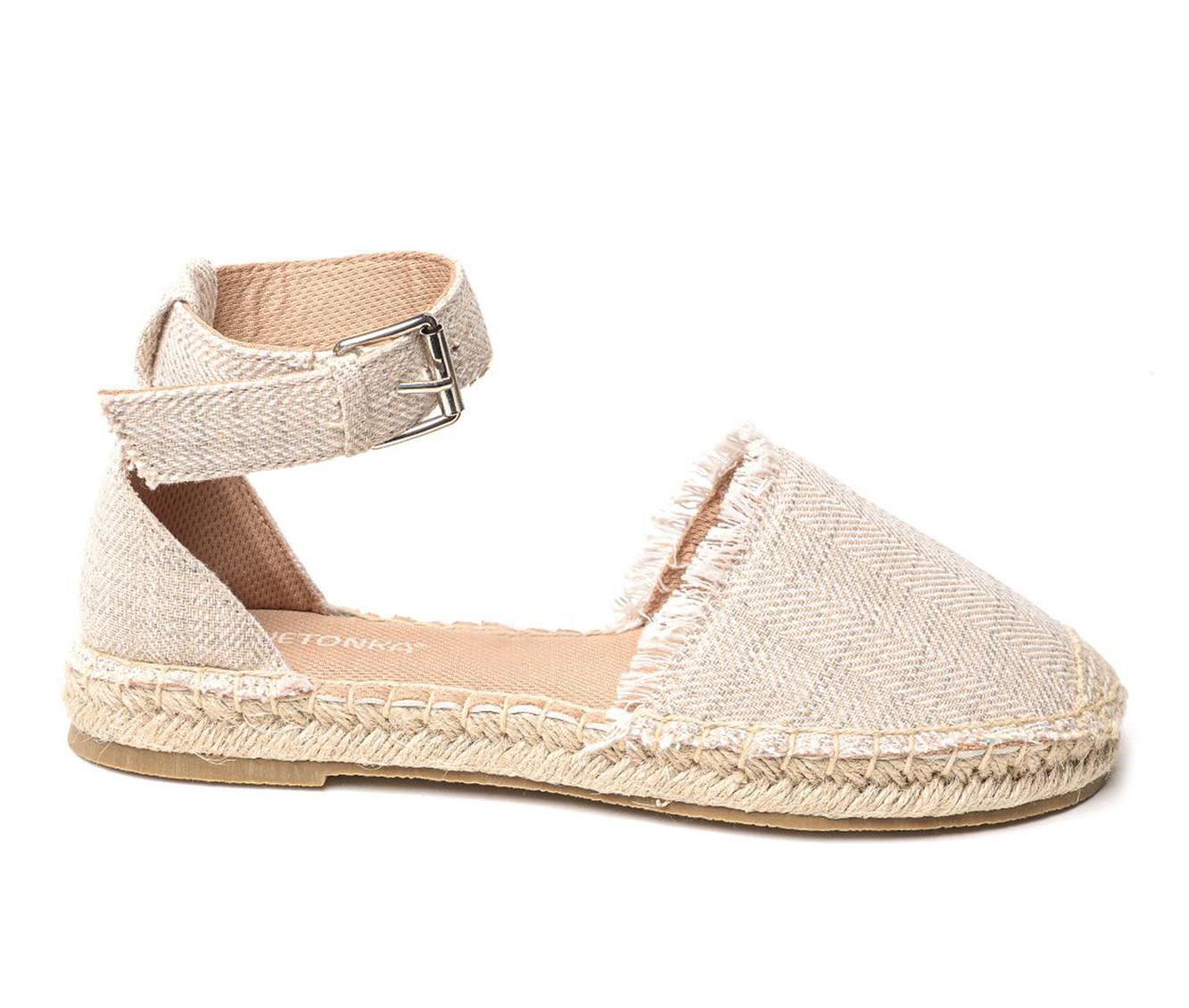  Women's Slippers - Minnetonka / Women's Slippers / Women's  Shoes: Clothing, Shoes & Jewelry