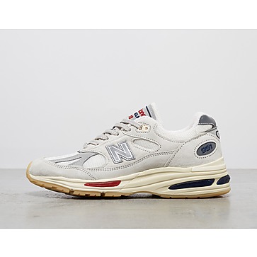 Revisits United Arrows Collab On Upcoming New Balance 990v4 Made in UK Women's