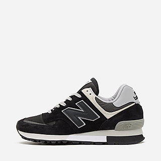 A cross between a slipper and a puffer jacket is the New Balance Caravan Moc Made in UK Women's