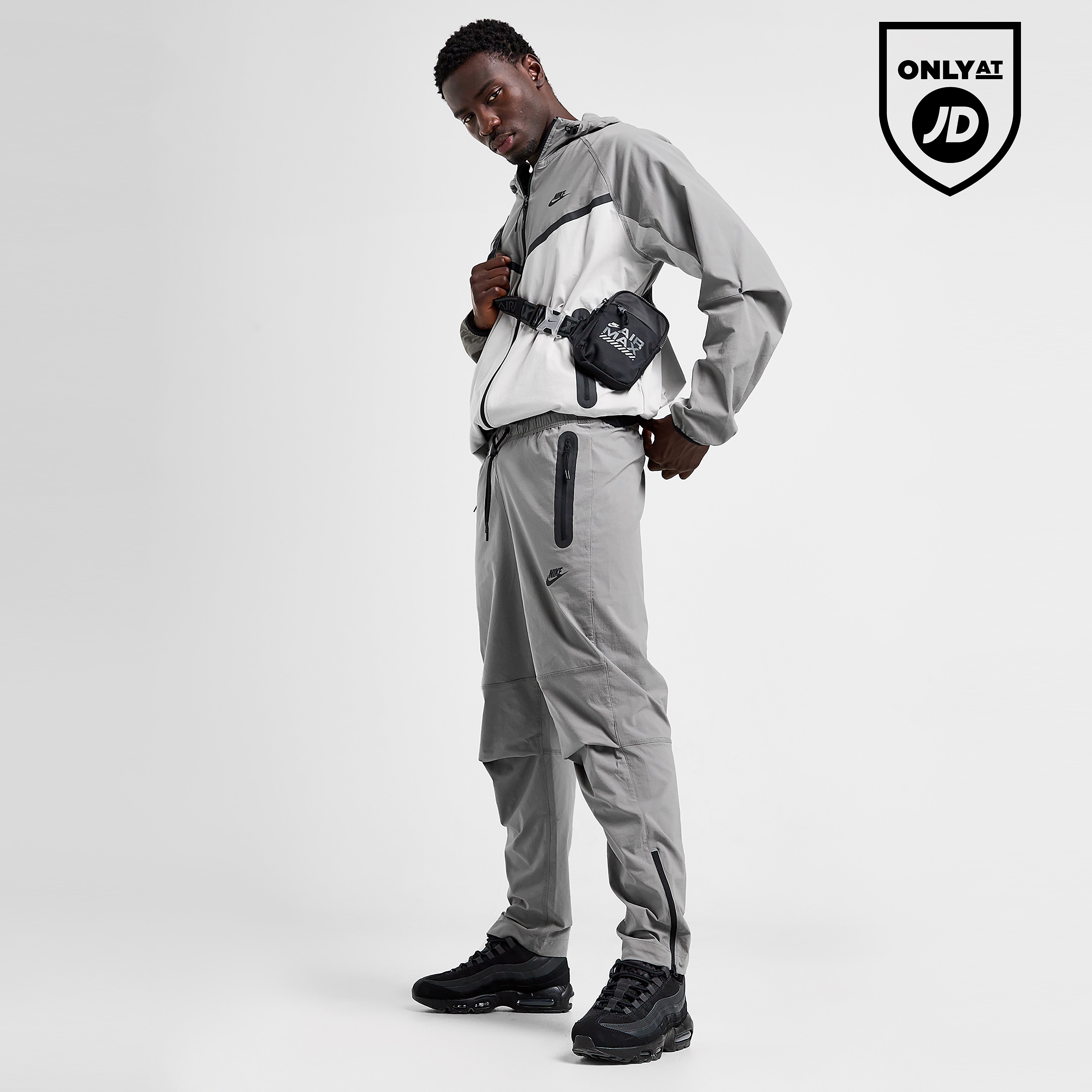 Nike Tech Woven Pants