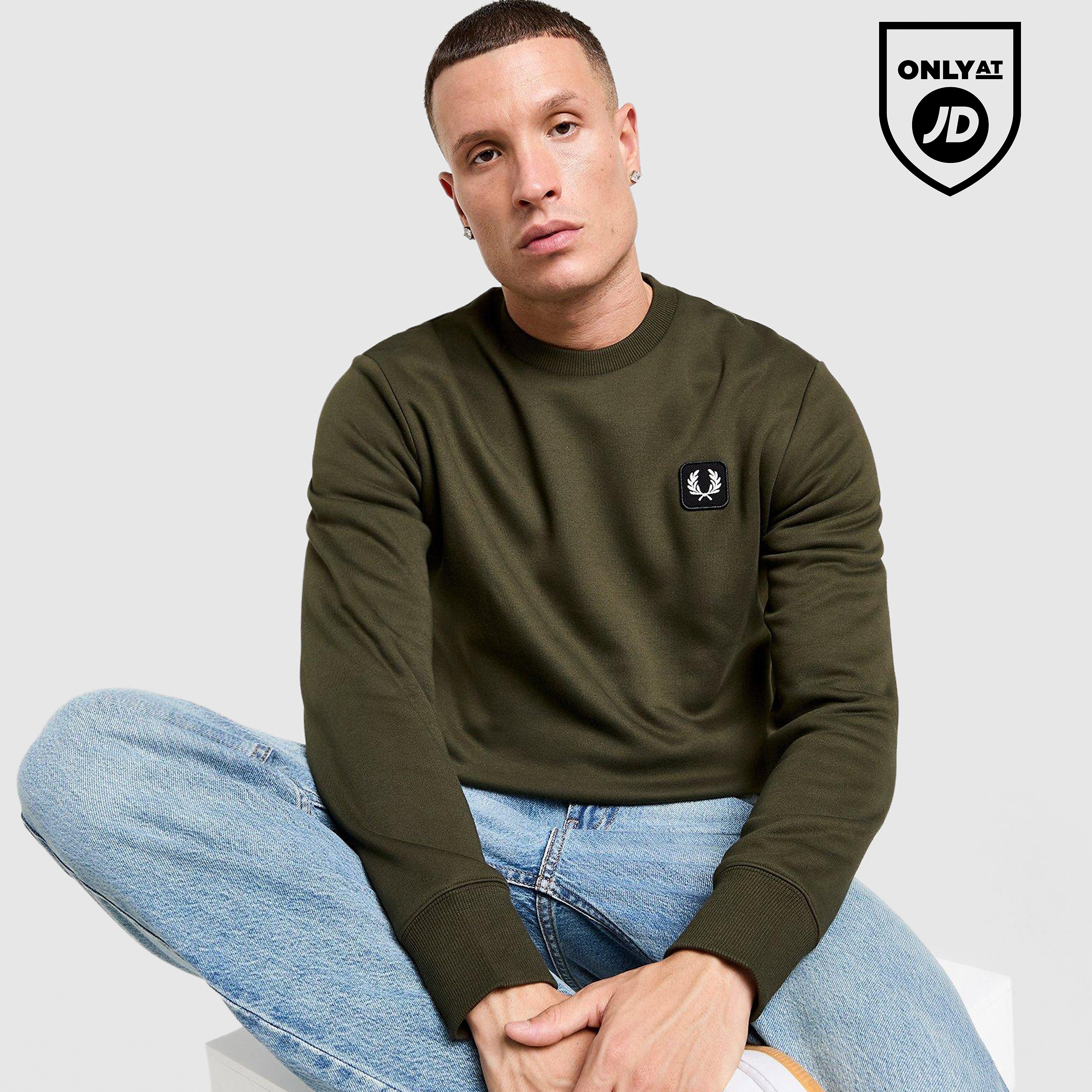 Fred Perry Badge Crew Sweatshirt