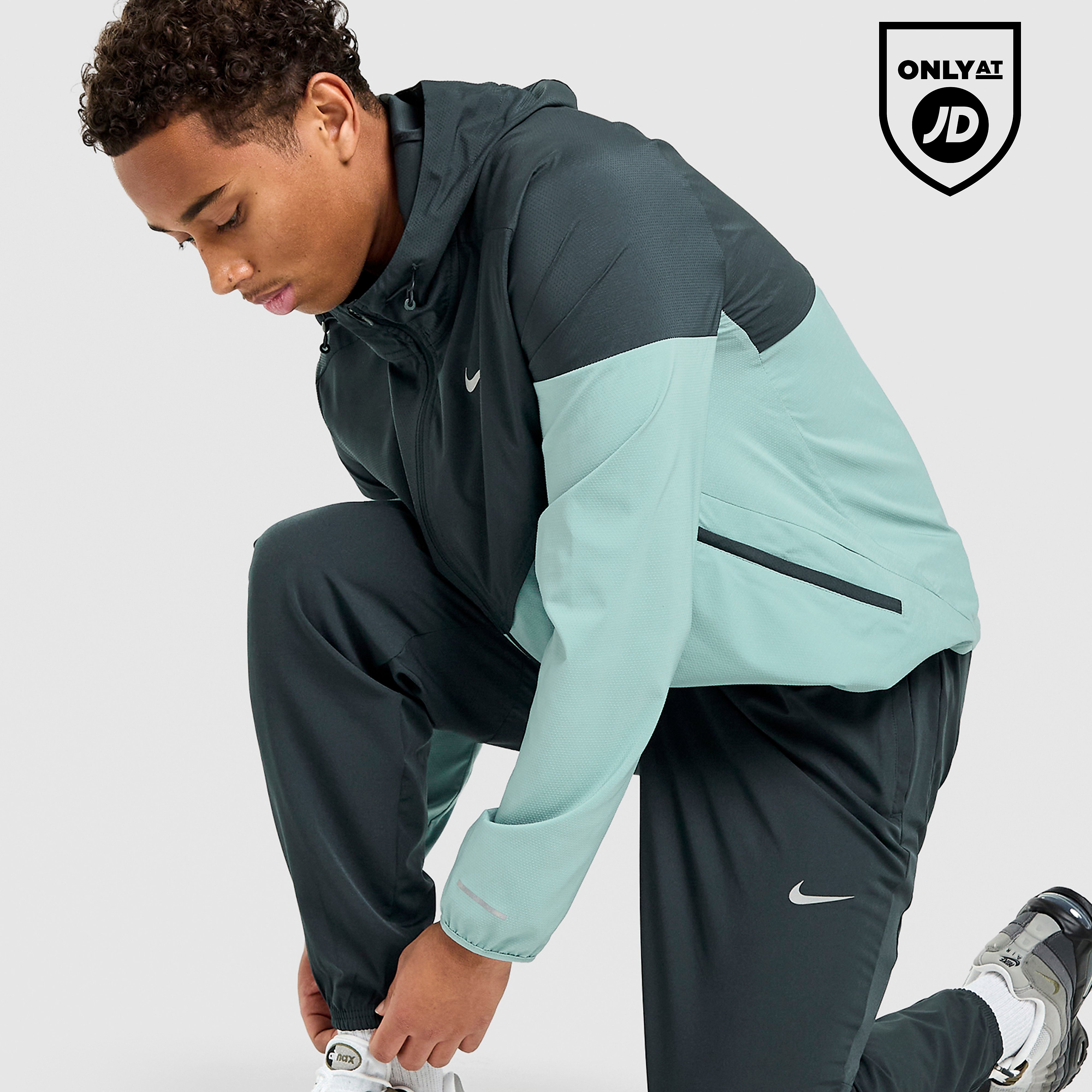 Nike Challenger Woven Track Pants