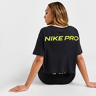Women's Nike Tops & T-Shirts  Boyfriend, Zip Up, Long Sleeve - JD Sports  Global