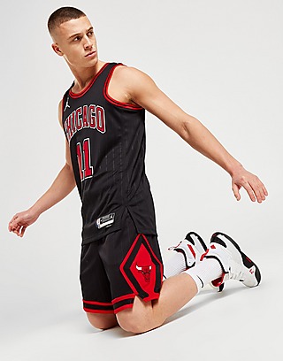 Black New Era NBA Chicago Bulls Wordmark Oversized Shorts