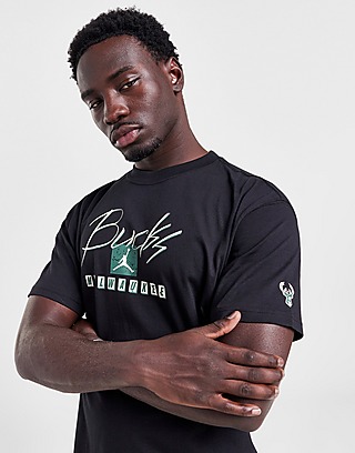 Jordan Men's Milwaukee Bucks Green Logo T-Shirt, Medium