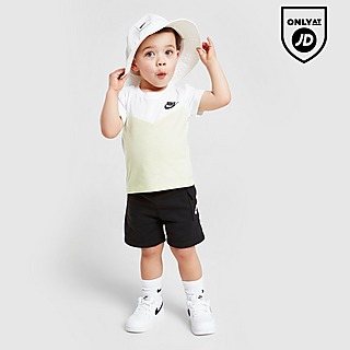 Nike Colour Block Chevron T-Shirt/Shorts Set Infant