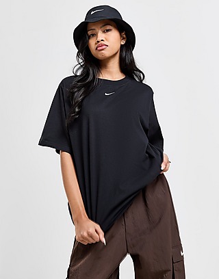 Nike Essential Boyfriend T-Shirt