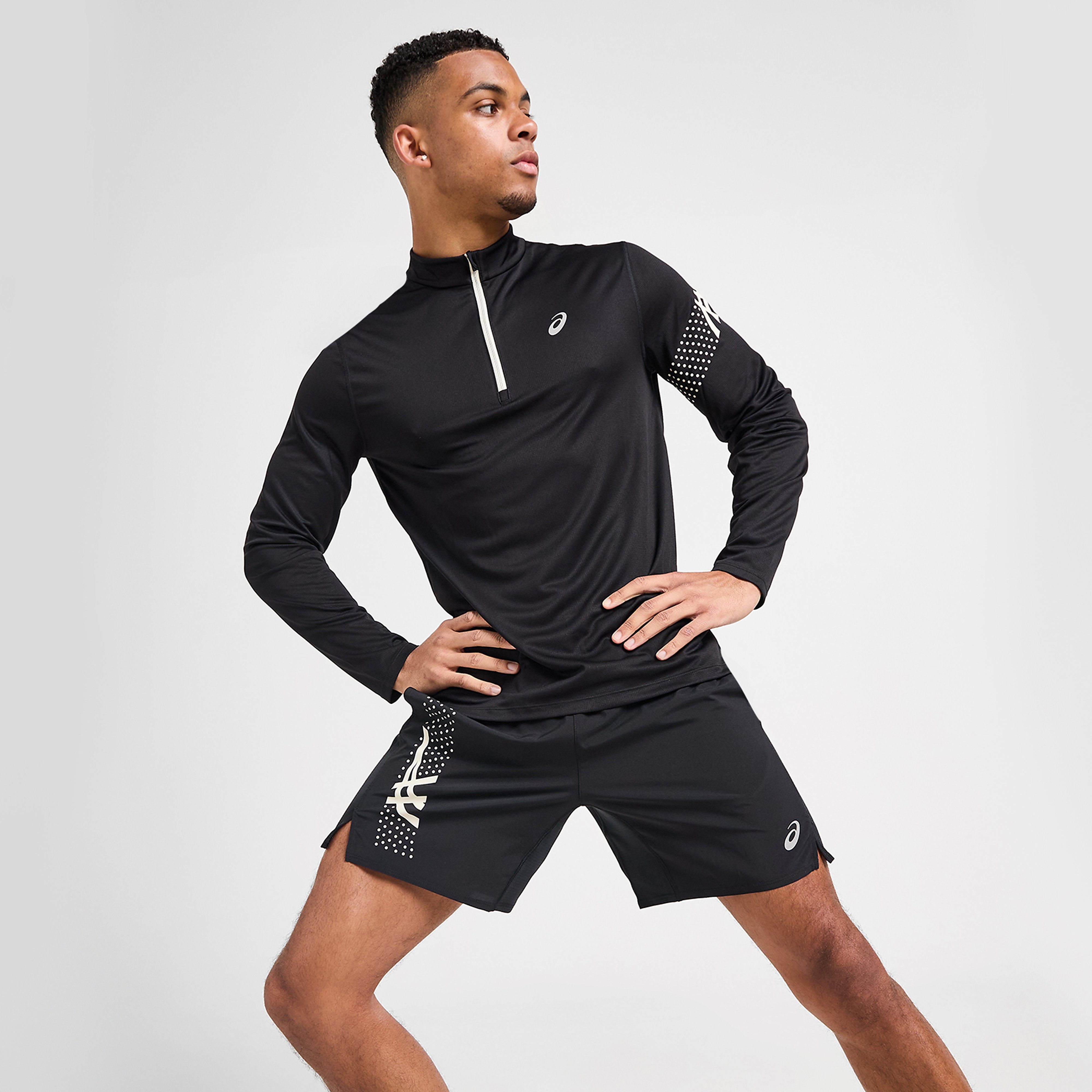 ASICS Icon Long Sleeve 1/2 Zip Top