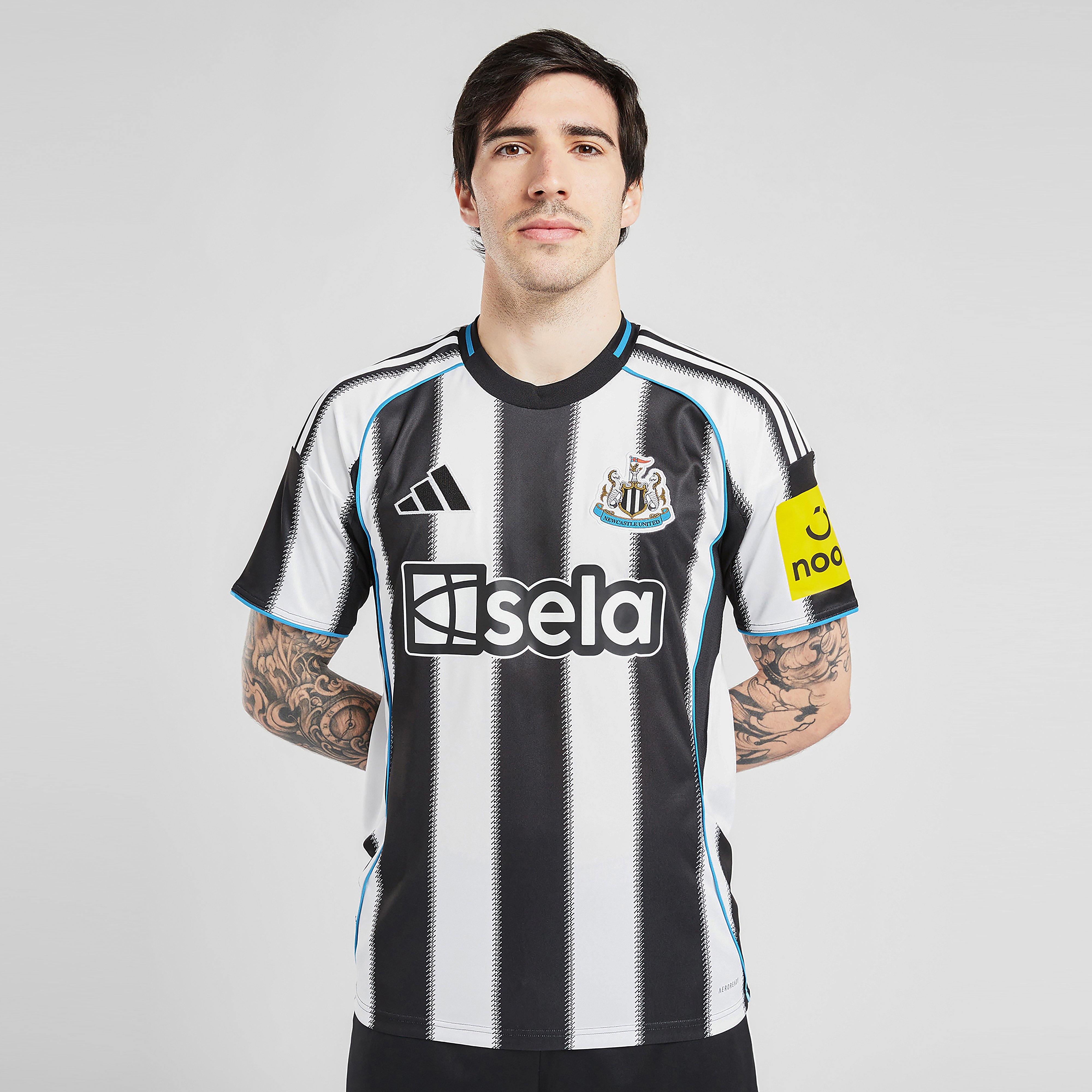 adidas Newcastle United FC 2025/26 Home Shirt