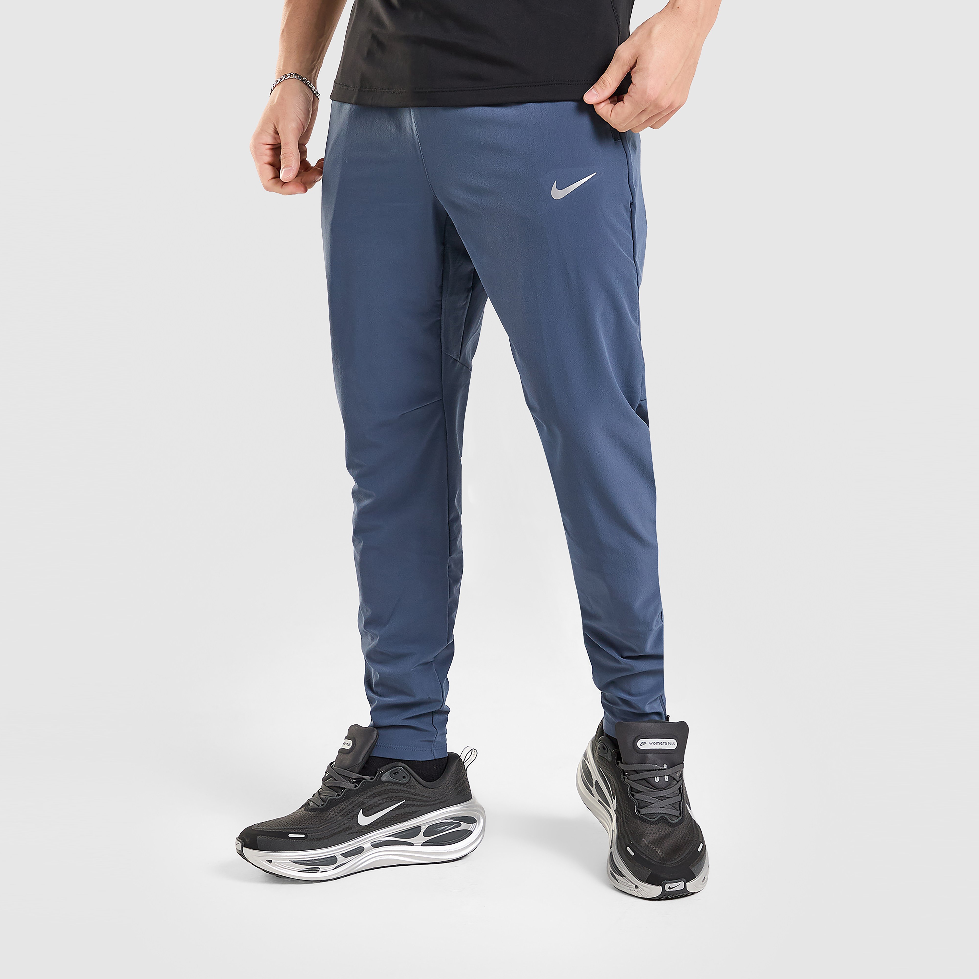 Nike Stride Track Pants