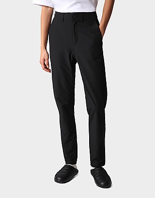 The North Face Classic Slim Straight Trousers