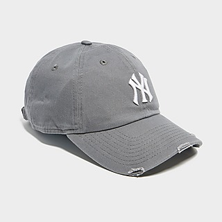 New Era Casual Classic NY Yankees Distressed Cap