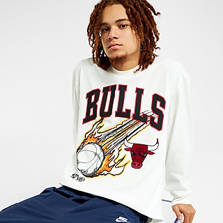 Mitchell & Ness Chicago Bulls Long Sleeve T-Shirt