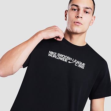 Nike Swoosh Essential T-Shirt