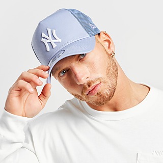 New Era MLB New York Yankees Snapback Trucker Cap