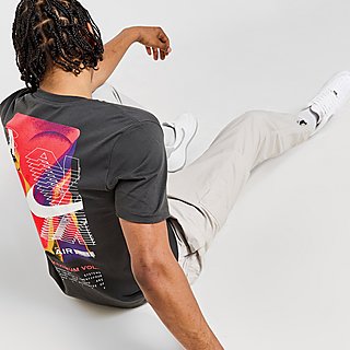 Nike Globe Graphic T-Shirt