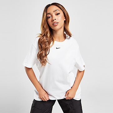 Nike Essential Logo Boyfriend T-shirt Dames