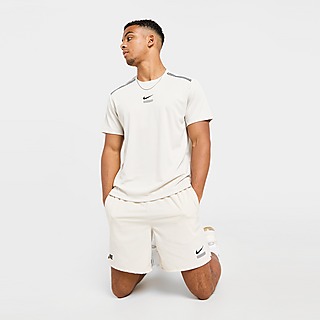 Nike Challenger Graphic Shorts
