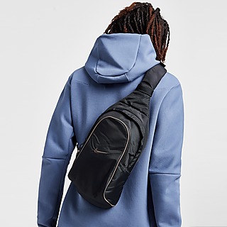 Nike Sportswear Essentials Sling Tasche
