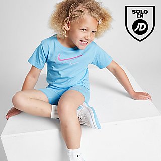 Nike Conjunto de camiseta y pantalón corto Girls' Graphic para bebé