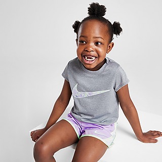 Nike Conjunto de camiseta y pantalón corto Tempo infantil