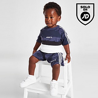adidas Originals conjunto camiseta/pantalón corto Camo Itasca para bebé