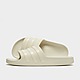 Valkoinen adidas Adilette Aqua -sandaalit Naiset