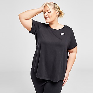 Nike Plus Size Club T-Shirt