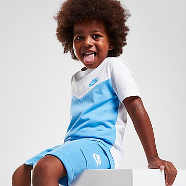 Nike Colour Block Chevron Completo T-Shirt & Shorts Bambino