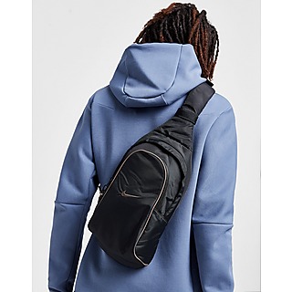 Nike Sportswear Essentials Sling Bag