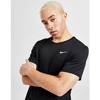 Nike Miler Dri-FIT Short Sleeve T-Shirt