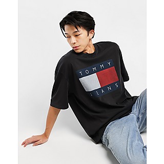Tommy Hilfiger Oversized Fit Graphic T-Shirt