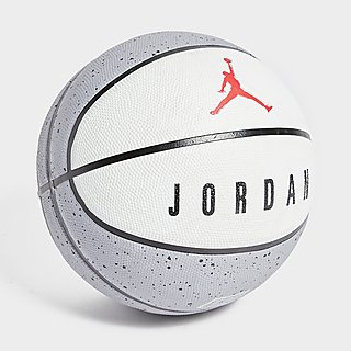 Jordan Playground 2.0 8P Basketball