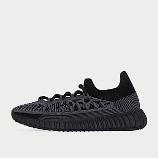 adidas รองเท้าผู้ชาย YEEZY 350 V2 CMPCT