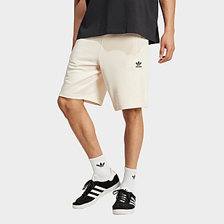 adidas Originals กางเกงขาสั้นผู้ชาย Essentials Trefoil