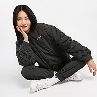 New Balance เสื้อแขนยาวผู้หญิง Linear Heritage Woven Bomber Jacket