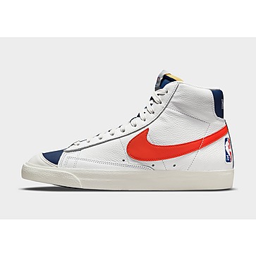Nike รองเท้าผู้ชาย Blazer Mid '77 Emb