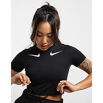 Nike เสื้อครอปผู้หญิง Sportswear